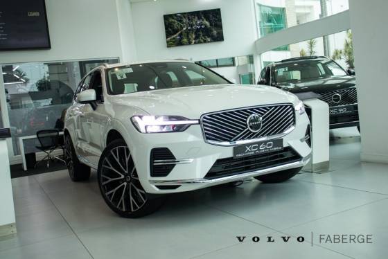 VOLVO XC60 2.0 T8 PHEV PLUS AWD GEARTRONIC